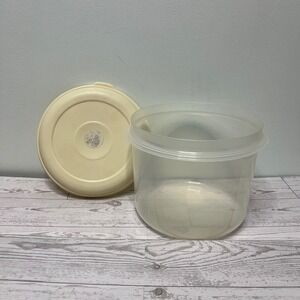 Vintage Rubbermaid Servin Saver 10 Cup 2.4L Round Canister Almond Lid 0023 2